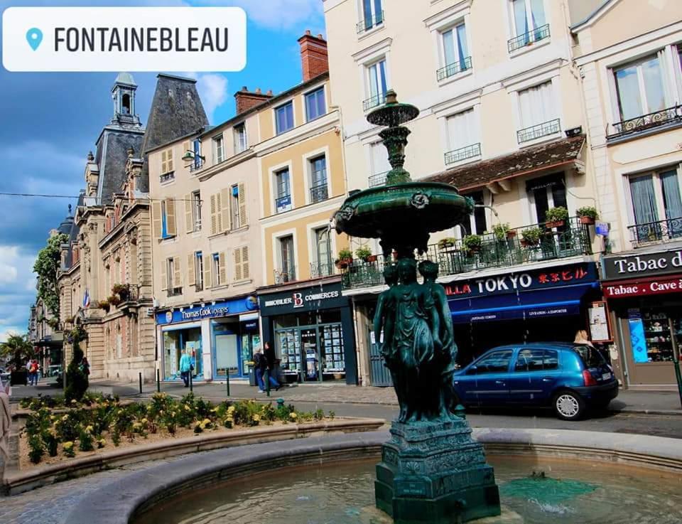 Studio Royal By Beds4Wanderlust - Place Du Marche Avec Parking Prive Fontainebleau Room photo